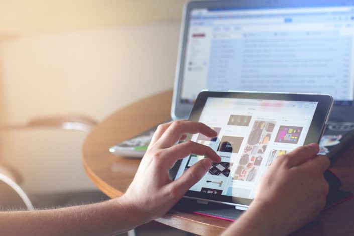 I-pad social media